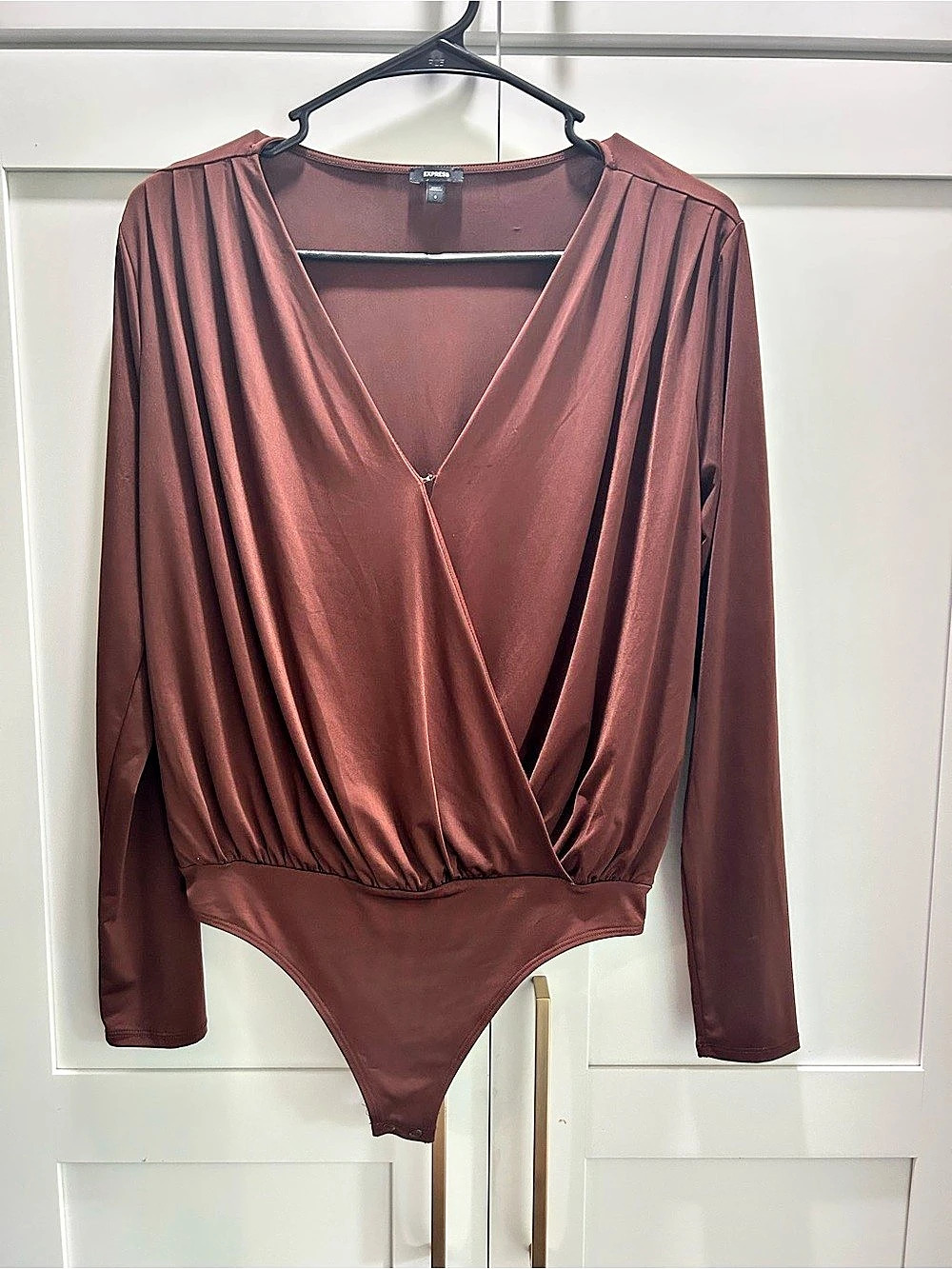 Express Body Contour Compression V-Neck Long Sleeve Bodysuit Brown Small